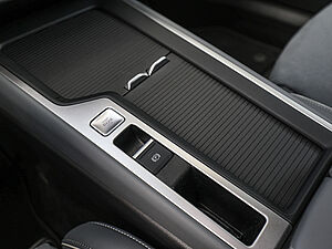 Volkswagen Passat Variant Business 1,5 l eTSI DSG 16 navigation
