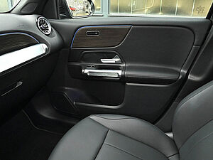 Mercedes-Benz GLB 180 Progressive Advanced Plus 15 navigation