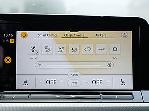 Volkswagen Golf VIII Move 1.5 TSI 16 navigation