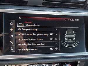 Audi Q3 35 TDI S line 11 navigation