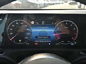 Mercedes-Benz A 180 Progressive 16 navigation