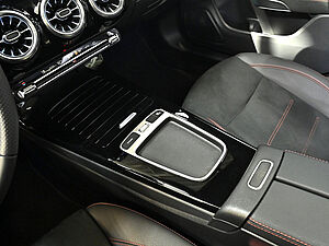 Mercedes-Benz CLA 180 Coupé AMG Line 13 navigation