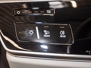 Audi A8 L 50 TDI quattro 18 navigation