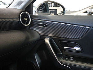 Mercedes-Benz A 200 Limo Progressive Advanced 17 navigation