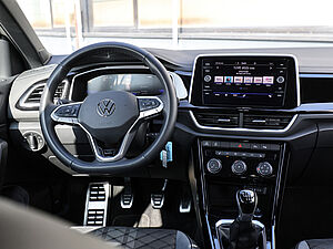 Volkswagen T-Roc R-Line 1.0 TSI 9 navigation