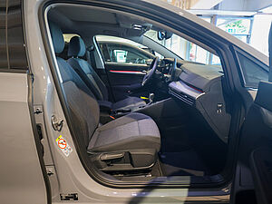 Volkswagen Golf VIII Life 1.5 TSI 2 navigation