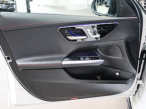 Mercedes-Benz C 43 AMG 4M Premium Carbon 29 navigation