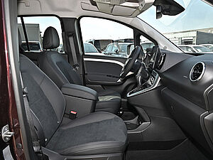 Mercedes-Benz T 180 d PROGRESSIVE Standard 2 navigation