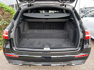 Mercedes-Benz E 300 e T AMG Line 18 navigation