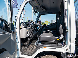 Fuso Canter 6S15 Jotha Absetzkipper 6 navigation