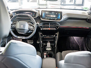 Peugeot 2008 2008e GT 6 navigation