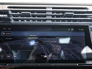 Peugeot 408 GT HYBRID 145 e-DSC6 12 navigation
