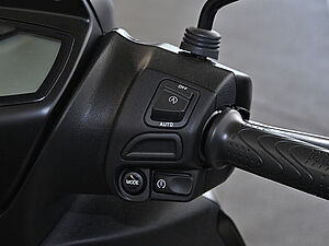 Piaggio Medley 125 Sport E5+ **0% Finanzierung bis zum 31.05.** 8 navigation