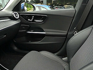 Mercedes-Benz C 300 e T Avantgarde Premium 15 navigation