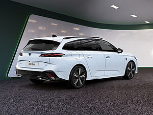 Peugeot 308 SW GT BlueHDi 130 EAT8 3 navigation
