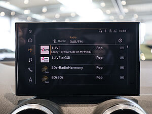 Audi Q2 S line 35 TFSI 12 navigation