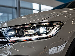 Volkswagen T-Roc R-Line 1.0 TSI 31 navigation