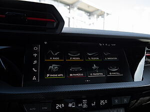 Audi RS3 Sportback S tronic 12 navigation