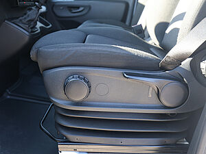 Mercedes-Benz Sprinter 317 CDI L3H2 10 navigation