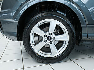 Audi Q2 35 TFSI S Line Black S Tronic 5 navigation