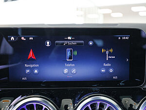 Mercedes-Benz GLA 220 d 4M AMG Sport Advanced Plus 11 navigation