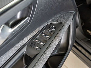 Peugeot 3008 Active Pack PT130 20 navigation