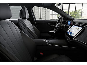 Mercedes-Benz E 200 Avantgarde Advanced Plus 8 navigation