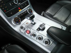Mercedes-Benz SLS AMG Flügeltürer schwarz/schwarz Xenon Nav 17 navigation