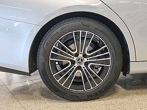 Mercedes-Benz E 220 d T Exclusive Premium 5 navigation