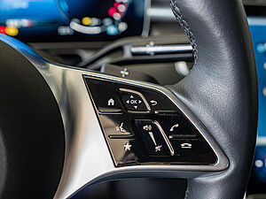 Mercedes-Benz C 300 e T Avantgarde Advanced Plus 13 navigation