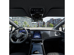 Mercedes-Benz EQE 350 4M AMG Sport Premium 14 navigation
