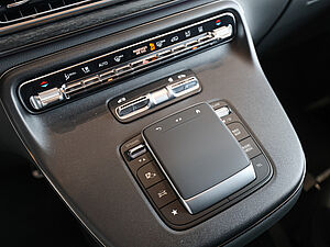 Mercedes-Benz V 250 d 4M AVANTGARDE Lang 15 navigation