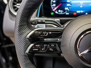 Mercedes-Benz GLB 200 d AMG Line 15 navigation