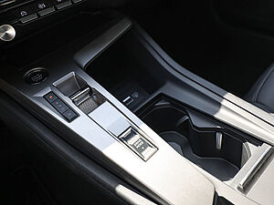 Peugeot 308 Allure HYBRID 145 e-DSC6 16 navigation