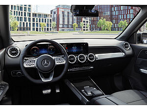 Mercedes-Benz EQB 300 4MATIC 2 navigation
