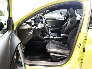 Peugeot 208 GT PureTech 100 9 navigation