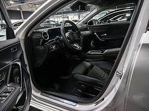 Mercedes-Benz A 250 e Progressive 10 navigation