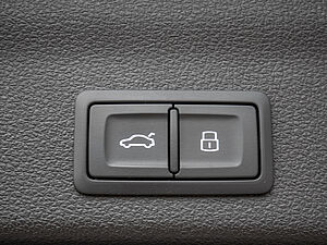 Audi A6 Avant 40 TDI quattro S line 28 navigation