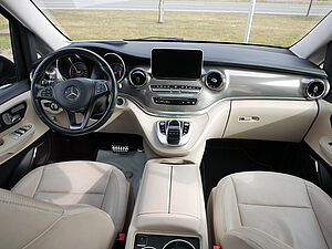 Mercedes-Benz V 300 d 4M Exclusive Edition Lang AMG 13 navigation