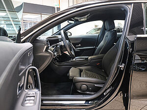 Mercedes-Benz CLA 180 SB Progressive Advanced 10 navigation