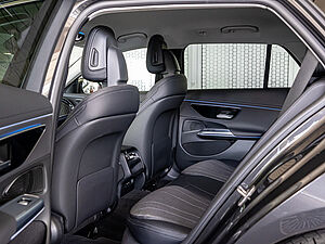 Mercedes-Benz E 300 e T Avantgarde Advanced Plus 4 navigation