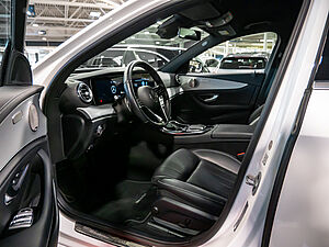 Mercedes-Benz E 300 de 4M T Exclusive 9 navigation