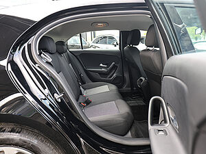 Mercedes-Benz A 250 e 4 navigation