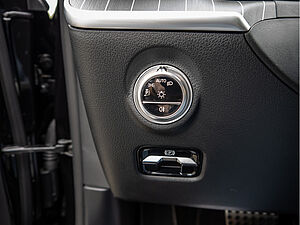 Mercedes-Benz C 300 d 4M AMG Sport Premium 18 navigation