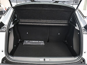 Peugeot 2008 STYLE HYBRID 145 e-DSC6 30 navigation