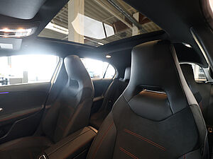 Mercedes-Benz A 180 AMG Advanced Plus 29 navigation