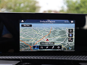 Mercedes-Benz A 250 e 12 navigation