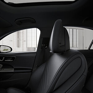 Mercedes-Benz C 400 e 4M AMG Sport Premium Plus 17 navigation