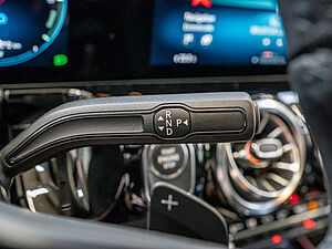 Mercedes-Benz GLA 250 e Style 18 navigation