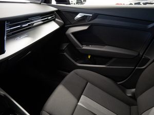 Audi A3 Sportback 40 TFSI e basis 17 navigation